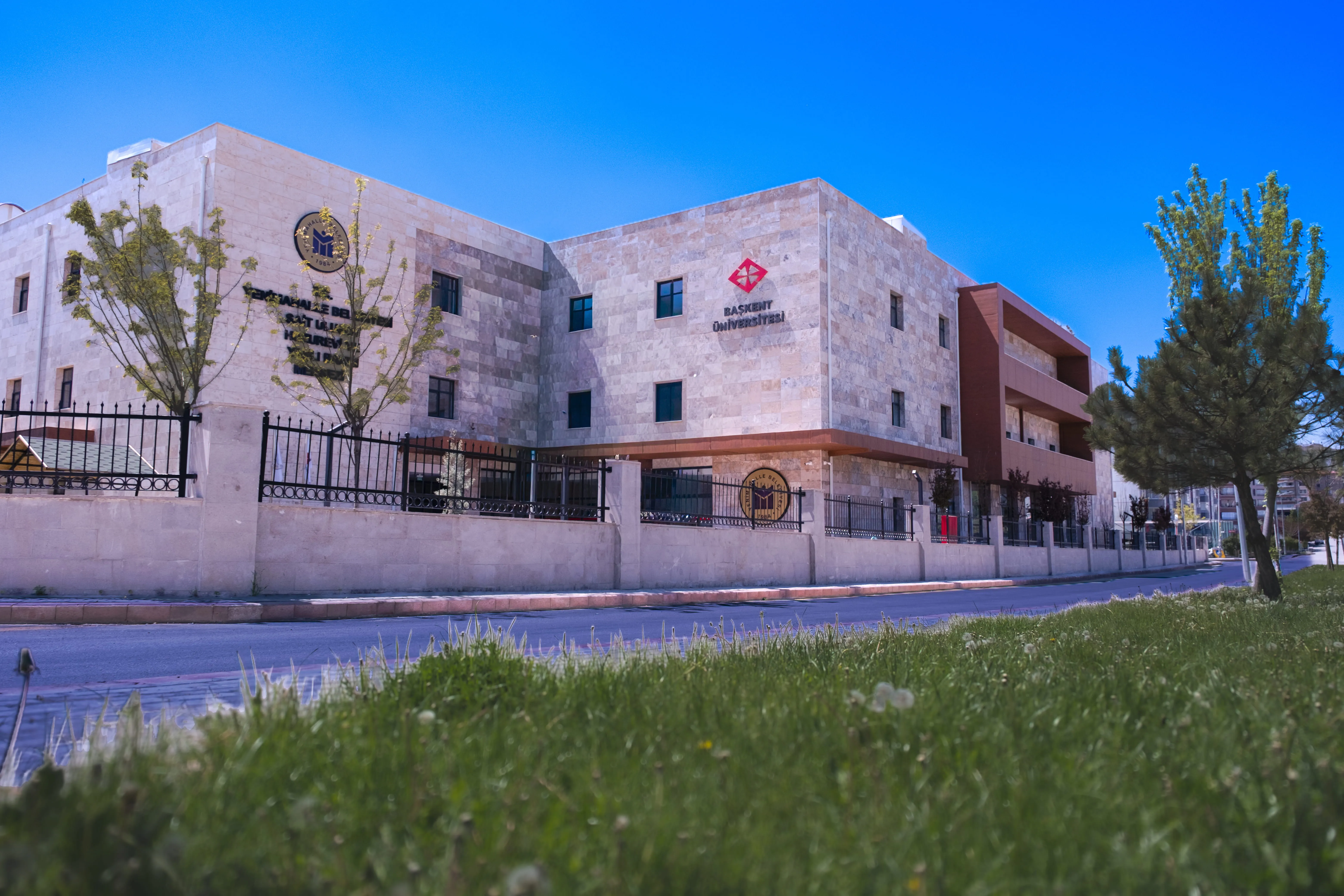 Tesis Dışı Görünüm - Başkent Üniversitesi Huzurevi