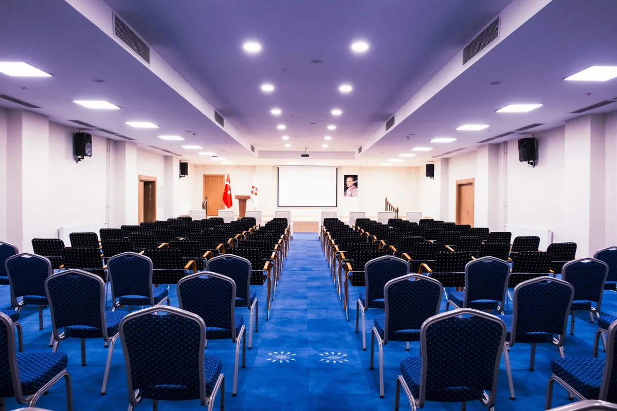 Konferans Salonu